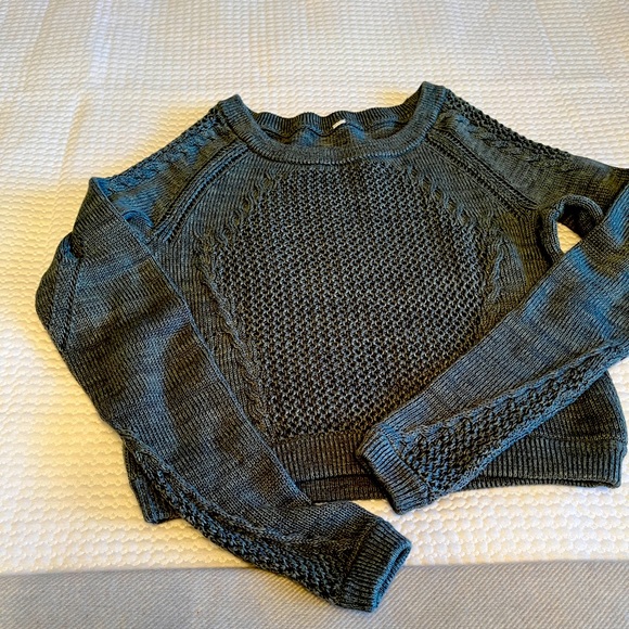 Lululemon. Sweater.  Green. - Picture 1 of 2